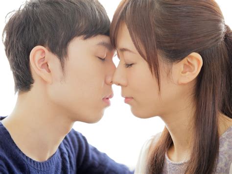 ディープキス 男性|付き合う前にディープキスする男性の本音は？したくない時の対。